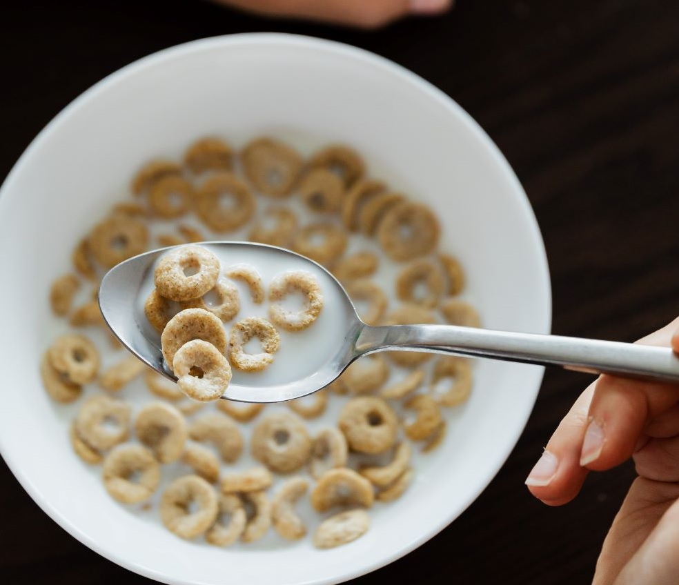 Experts Discuss Whether Cheerios Cereal Actually Lowers Cholesterol